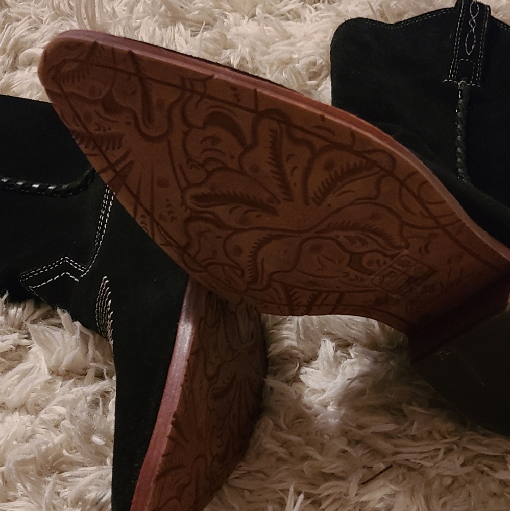 Womens boots
